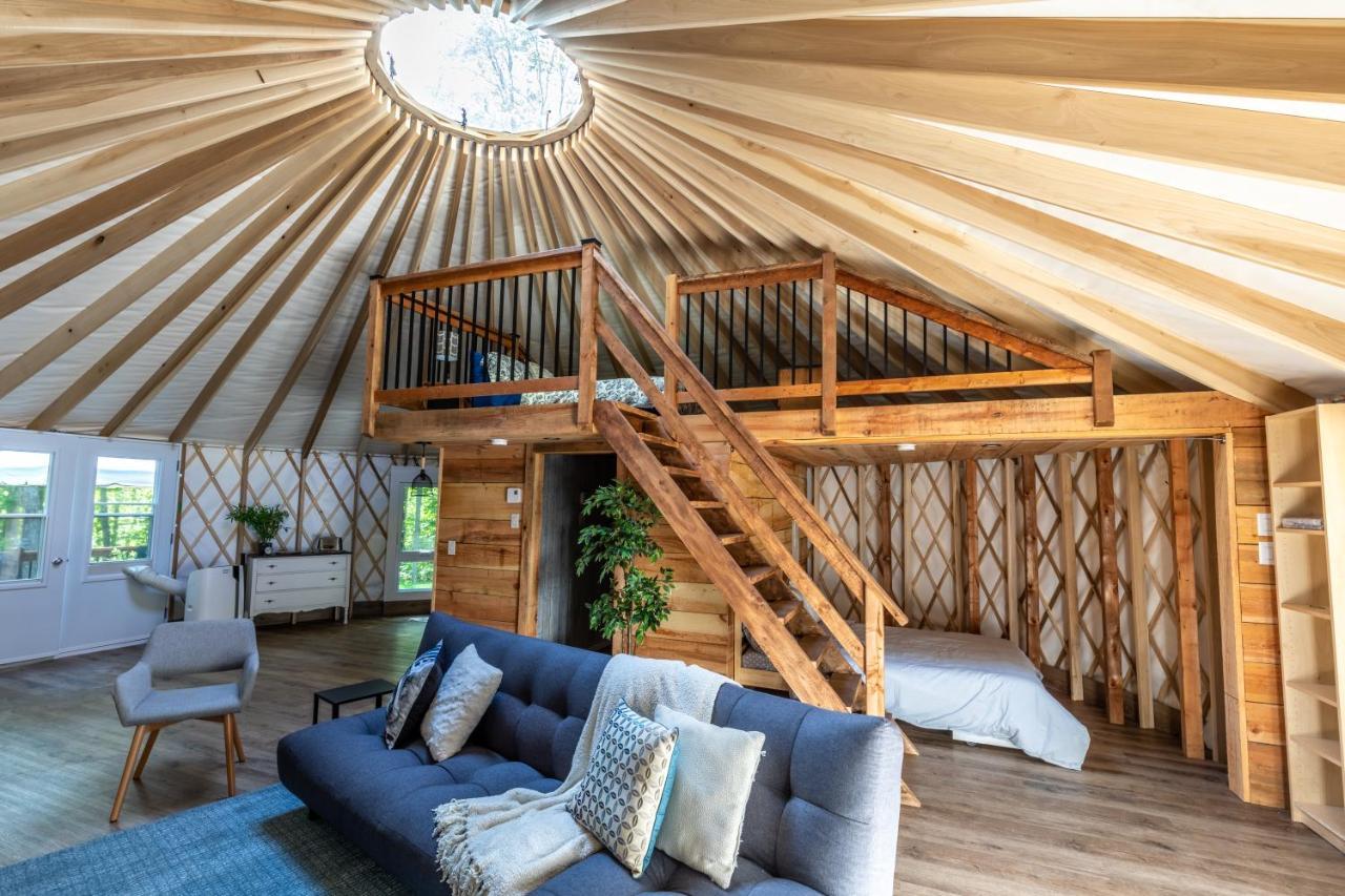 Yourtes Glamping Du Poisson Blanc Notre-Dame-du-Laus Dış mekan fotoğraf