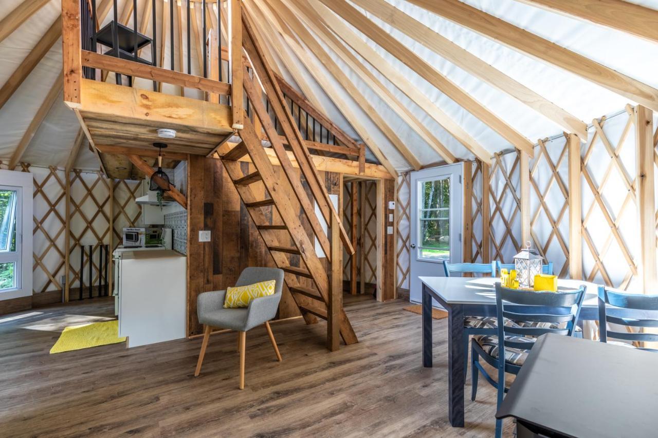 Yourtes Glamping Du Poisson Blanc Notre-Dame-du-Laus Dış mekan fotoğraf