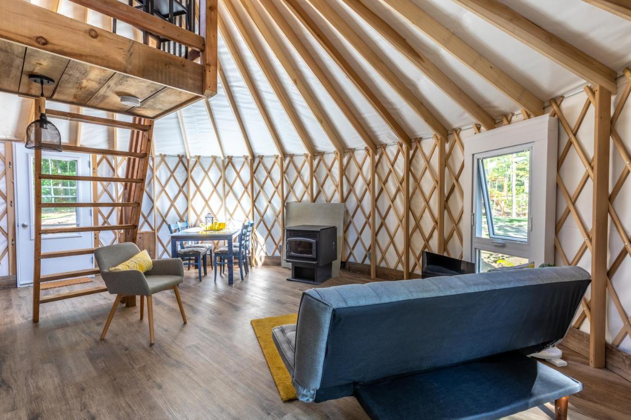 Yourtes Glamping Du Poisson Blanc Notre-Dame-du-Laus Dış mekan fotoğraf