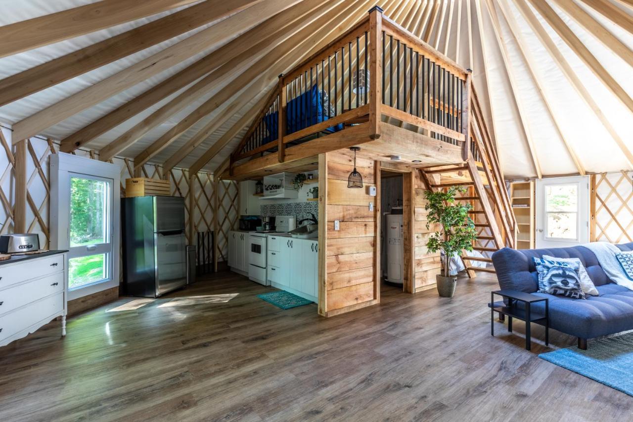 Yourtes Glamping Du Poisson Blanc Notre-Dame-du-Laus Dış mekan fotoğraf