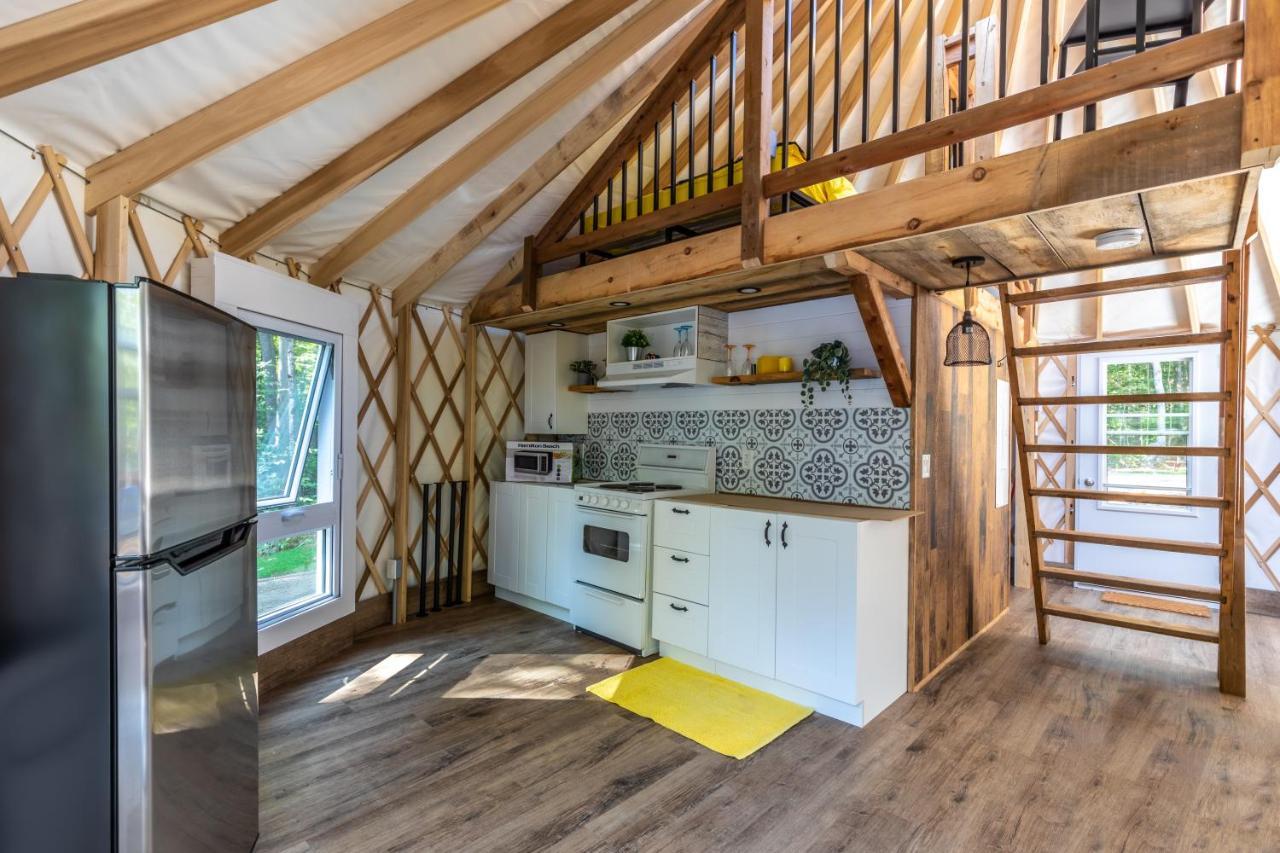 Yourtes Glamping Du Poisson Blanc Notre-Dame-du-Laus Dış mekan fotoğraf